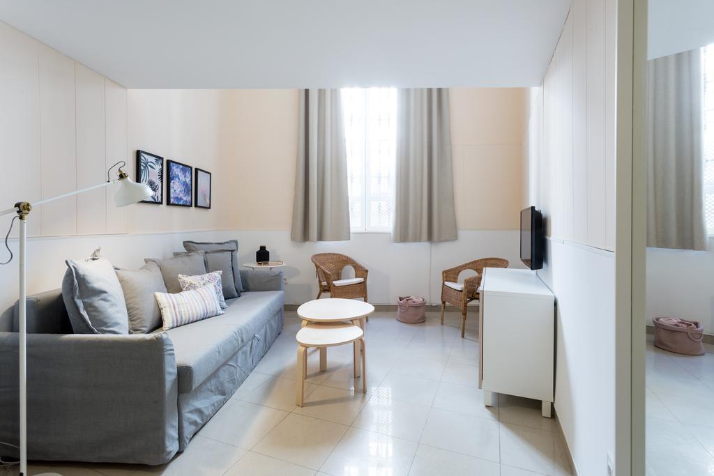 Apartamentos Diaber Gerona 22 Sevilla Exteriör bild