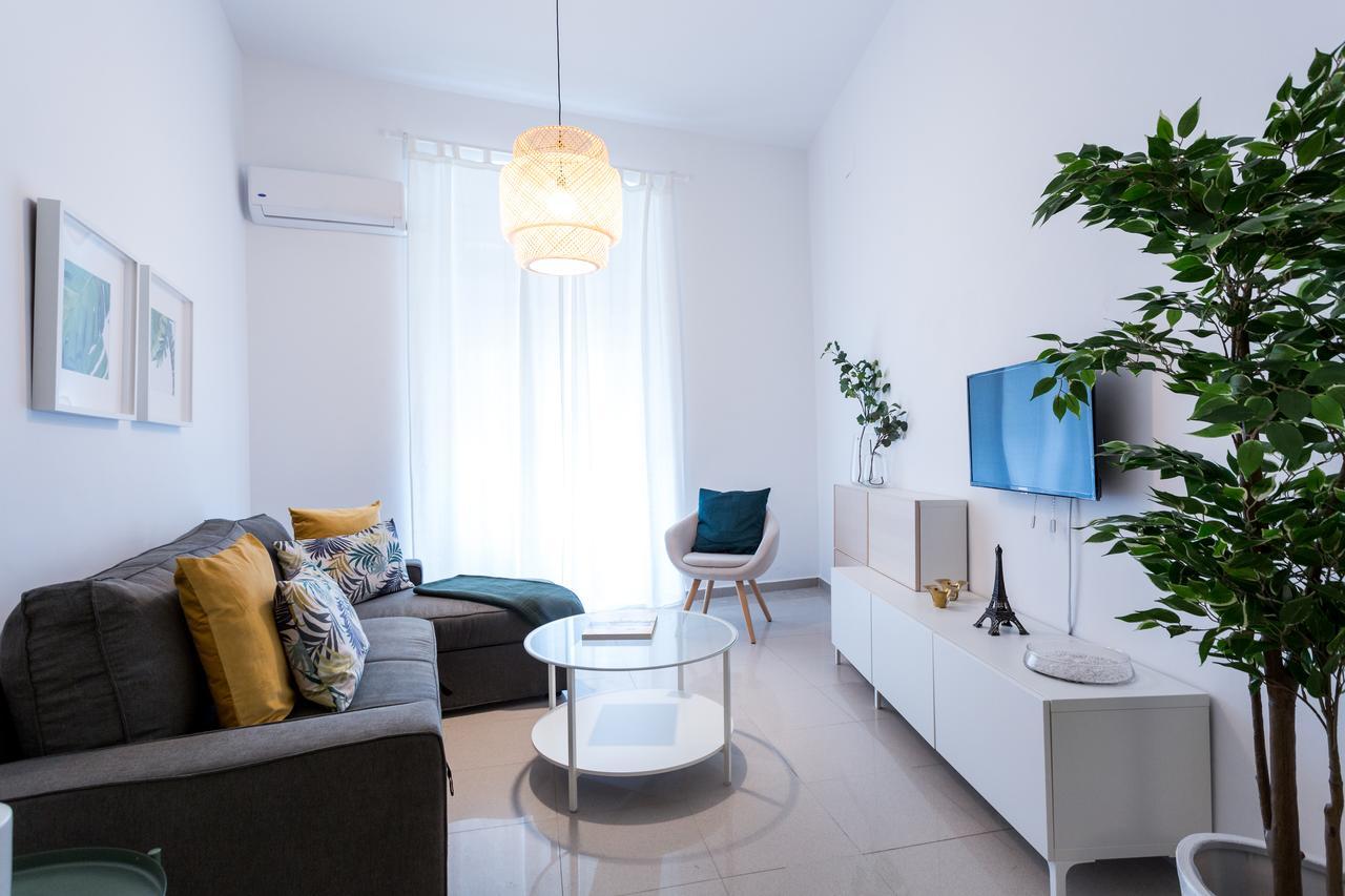 Apartamentos Diaber Gerona 22 Sevilla Exteriör bild